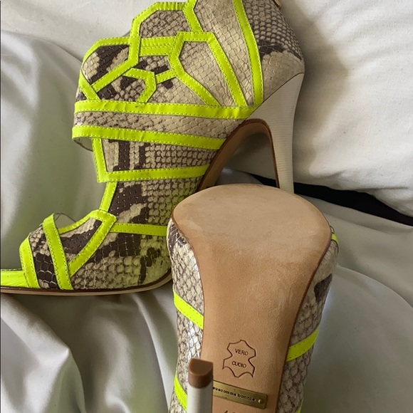 Suecomma Bonnie HEELS - Picture 2 of 3